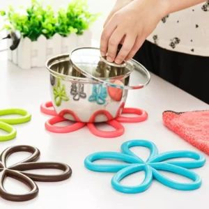 Flower Shape Silicone Mat (Pack of 2) | Flower Shape Silicone Mats price in Pakistan | Pot Mat | Kitchen Mat | Heat proof Mat | Silicone Mat